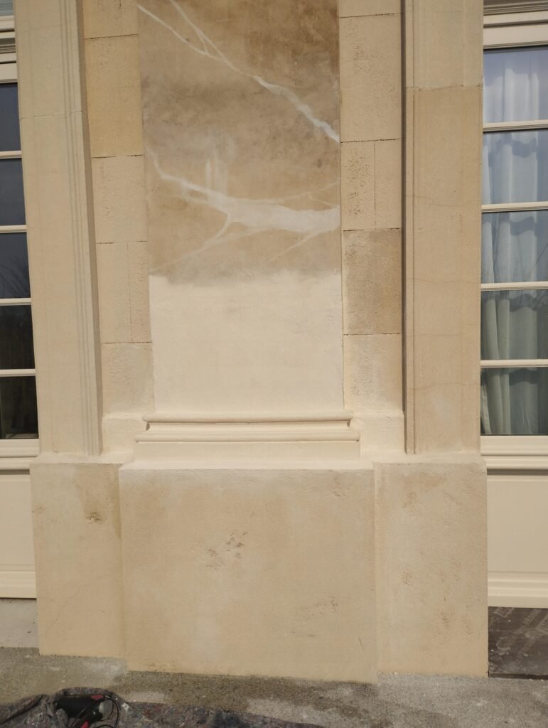 Hôtel Le Grand Siècle — Puy du Fou — Faux marbre, photo 12
