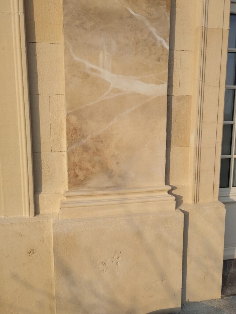 Hôtel Le Grand Siècle — Puy du Fou — Faux marbre, photo 17